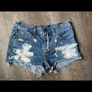 501 Levi shorts